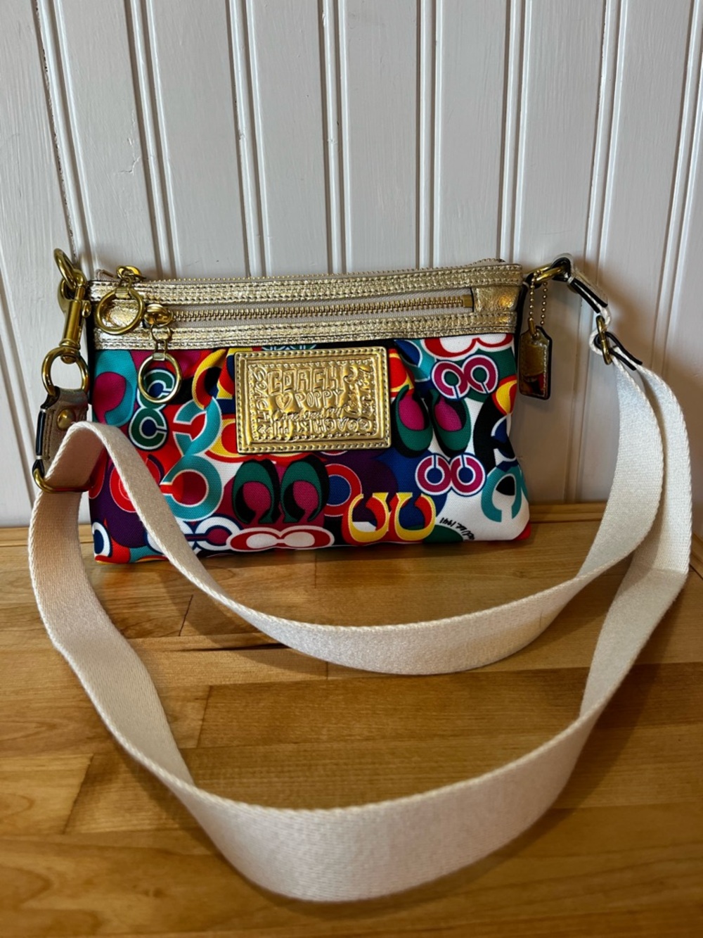 Coach Poppy Pop C Graffiti Metallic Gold Patchwork Swingback - Picture 3 of 15